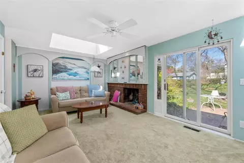 Living - 402 Brooktree Dr, Ballwin, MO 63011 photo 4 of 5