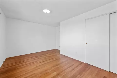 Bedroom - 402 Brooktree Dr, Ballwin, MO 63011 photo 3 of 7