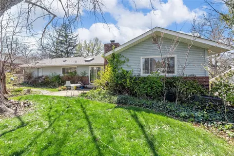 Exterior - 402 Brooktree Dr, Ballwin, MO 63011 photo 3 of 8