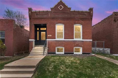 2824 Minnesota Ave, Saint Louis, MO 63118