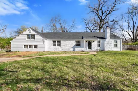 1571 Farmview Ave, Saint Louis, MO 63138