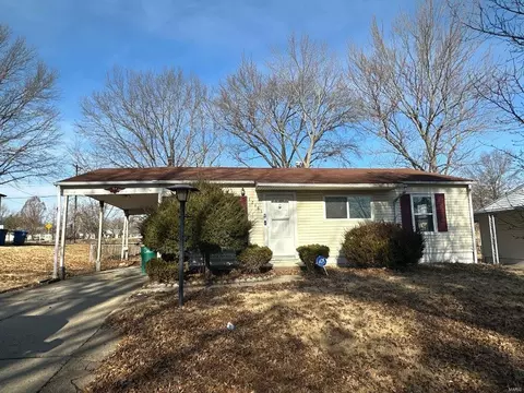 12405 Pizarro Dr, Saint Louis, MO 63138