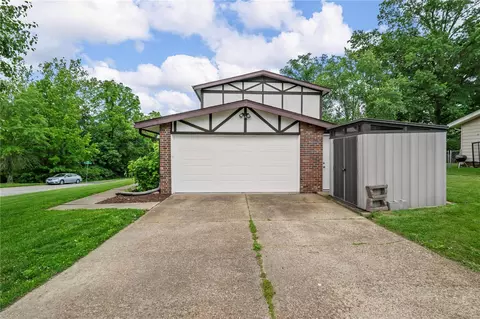 Exterior - 1226 Miremont Dr, Manchester, MO 63011 photo 7 of 7