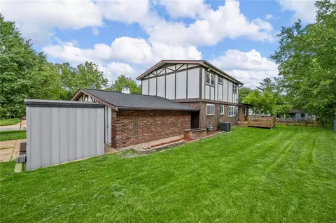 Exterior - 1226 Miremont Dr, Manchester, MO 63011 photo 6 of 7