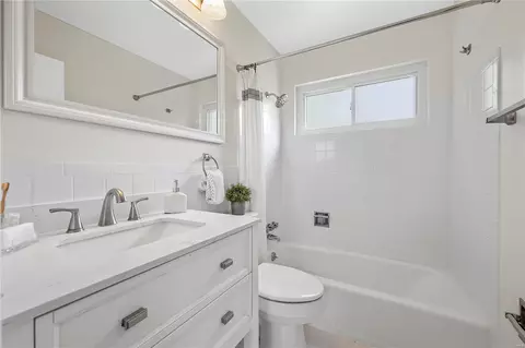Bath - 1226 Miremont Dr, Manchester, MO 63011 photo 5 of 5