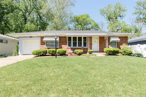 2409 Burbeck Dr, Saint Louis, MO 63125