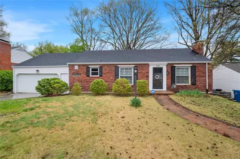 714 Moundale Dr, Saint Louis, MO 63135