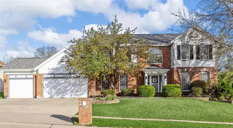 3725 Bluff Spring Dr, Saint Charles, MO 63303