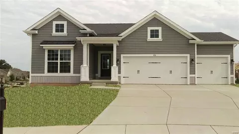 94 Monmouth Ct, Wentzville, MO 63385