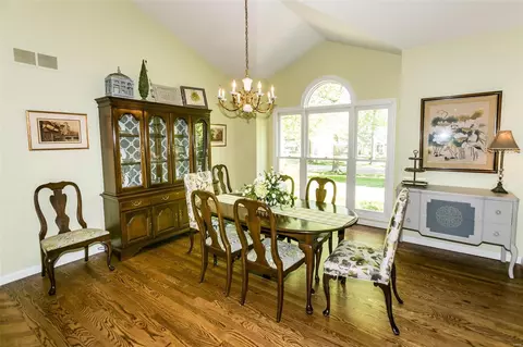232 Jasmin Park Ct, Ballwin, MO 63021 photo 4