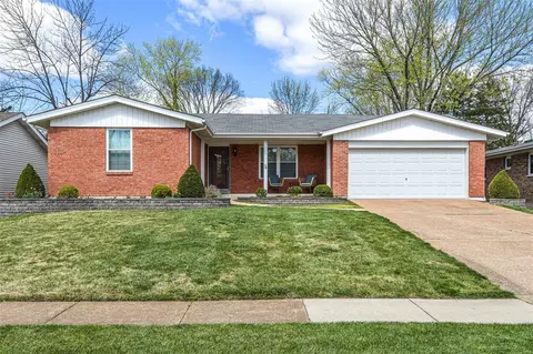 4623 Towne South Rd, Saint Louis, MO 63128