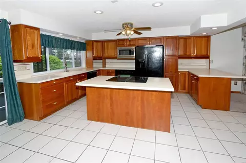 Kitchen - 559 Windsor Mill Dr, Ballwin, MO 63011 photo 1 of 8