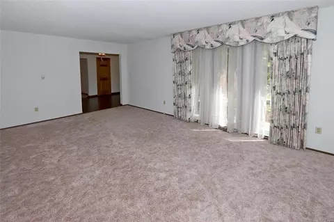 Bedroom - 559 Windsor Mill Dr, Ballwin, MO 63011 photo 1 of 2