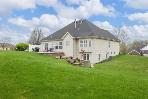 Exterior - 102 Laurens Rdg, O'fallon, MO 63368 photo 7 of 12