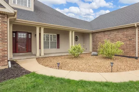 Exterior - 102 Laurens Rdg, O'fallon, MO 63368 photo 2 of 12
