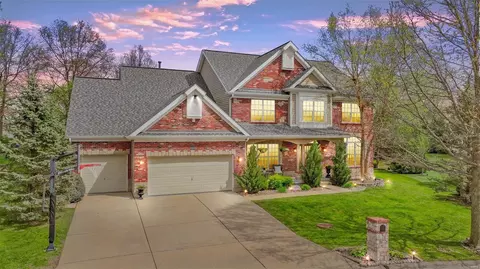 124 Elderberry Ln, Wildwood, MO 63040