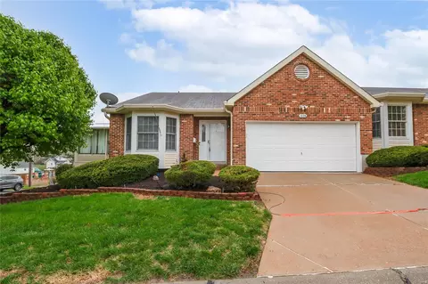 1026 Forder Square Ln, Saint Louis, MO 63129