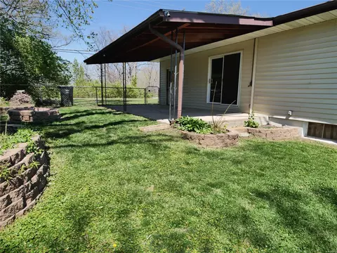 Exterior - 2000 Caesar Dr, Fenton, MO 63026 photo 3 of 12