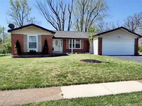 Exterior - 2000 Caesar Dr, Fenton, MO 63026 photo 12 of 12