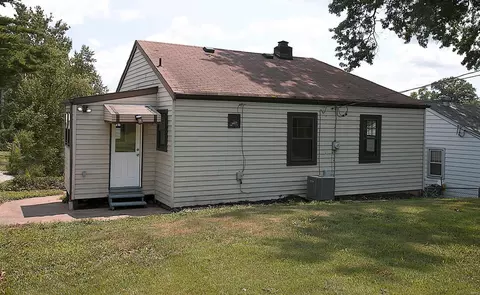 5309 Kirkland Dr, Normandy, MO 63121 photo 17
