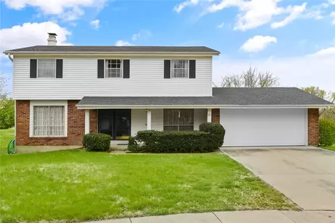 5797 Hidden Cove Ln, Florissant, MO 63034