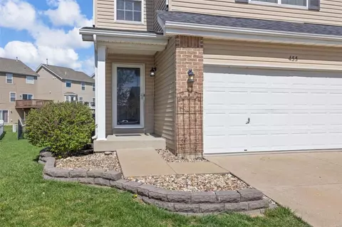 Exterior - 433 Spring Trce, O'fallon, MO 63368 photo 2 of 5
