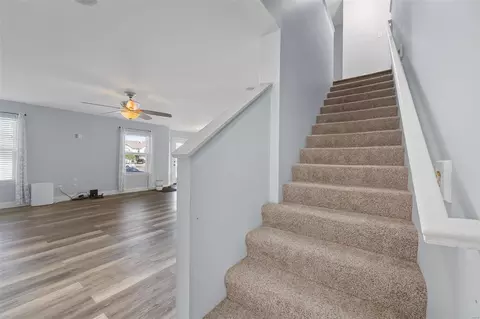 Entry Way - 433 Spring Trce, O'fallon, MO 63368 photo 2 of 3