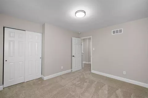 Bedroom - 2101 Bow Tree Ct, Chesterfield, MO 63005 photo 4 of 5