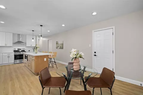 Dining - 2101 Bow Tree Ct, Chesterfield, MO 63005 photo 1 of 4