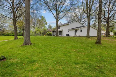 Exterior - 2101 Bow Tree Ct, Chesterfield, MO 63005 photo 6 of 7