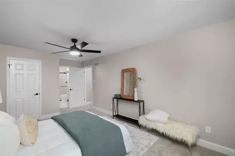 Bedroom - 2101 Bow Tree Ct, Chesterfield, MO 63005 photo 2 of 5