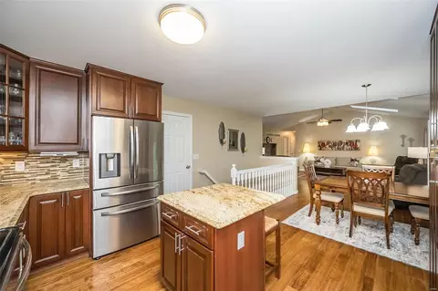 Kitchen - 1121 Sunset Green Dr, O'fallon, MO 63366 photo 3 of 3