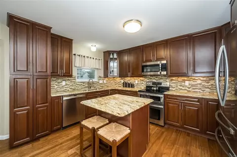 Kitchen - 1121 Sunset Green Dr, O'fallon, MO 63366 photo 1 of 3