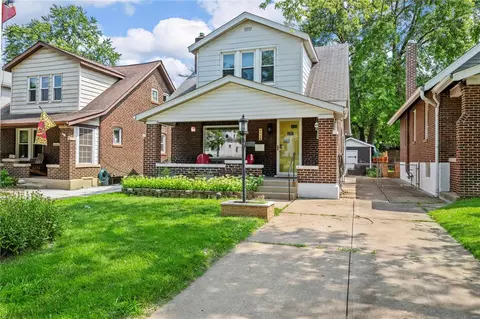6832 Bradley Ave, Saint Louis, MO 63139