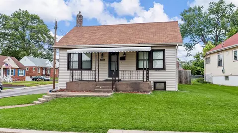 9227 Pavia Ave, Saint Louis, MO 63123
