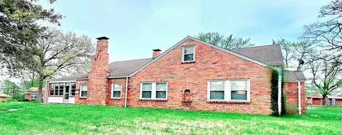 4104 Begg Blvd, Northwoods, MO 63121