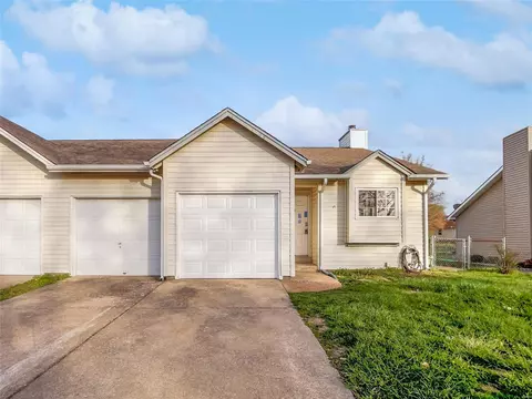 1142 Whitegate Ct, O'fallon, MO 63366