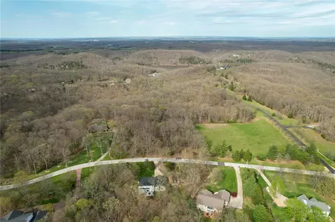 615 Callaway Ridge Dr, Defiance, MO 63341