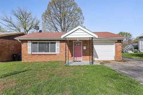 9729 Lilac Dr, Saint Louis, MO 63137
