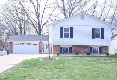 845 Green Ridge Ln, Saint Peters, MO 63376