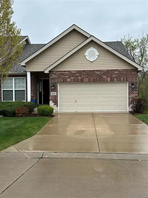 3041 Arbor Station Ct, Ballwin, MO 63021