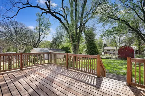 Exterior - 180 Bascom Dr, Saint Louis, MO 63135 photo 2 of 3