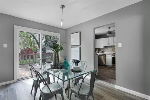 Dining - 180 Bascom Dr, Saint Louis, MO 63135 photo 2 of 2