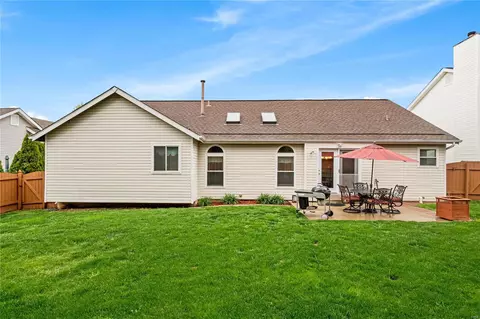 Exterior - 132 Keystone Crossing Dr, O'fallon, MO 63368 photo 7 of 9