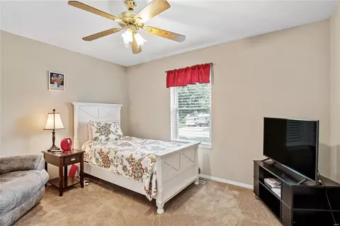 Bedroom - 132 Keystone Crossing Dr, O'fallon, MO 63368 photo 3 of 3
