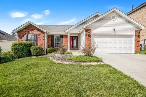 12849 Polo Parc Dr, Saint Louis, MO 63146