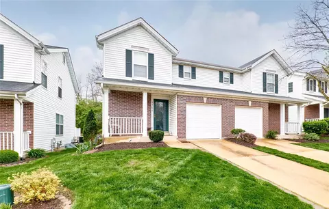 1167 Big Bend Crossing Dr, Manchester, MO 63088