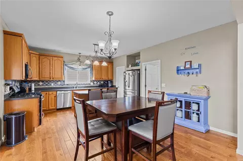 Kitchen - 1441 Noyack Dr, O'fallon, MO 63366 photo 2 of 5