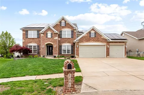 Exterior - 1441 Noyack Dr, O'fallon, MO 63366 photo 6 of 10