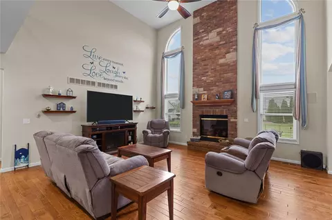 Living - 1441 Noyack Dr, O'fallon, MO 63366 photo 3 of 11